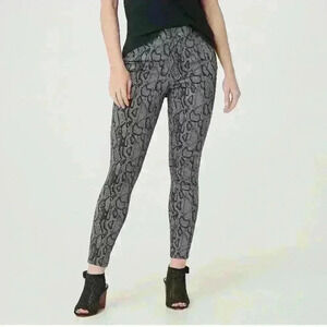 Lisa Rinna Collection Women's Size 12 Ankle Jeans Gray Python Animal Pri…
